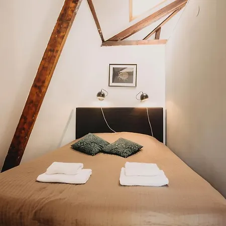 Follow Your Heart In 3* Amsterdam