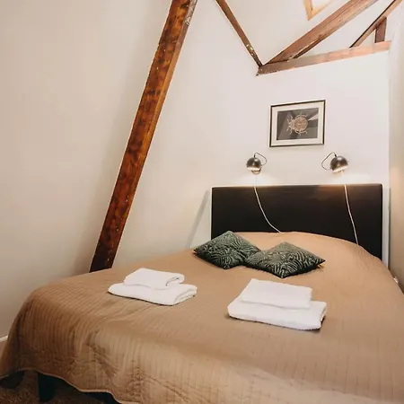 Bed & Breakfast Follow Your Heart In
