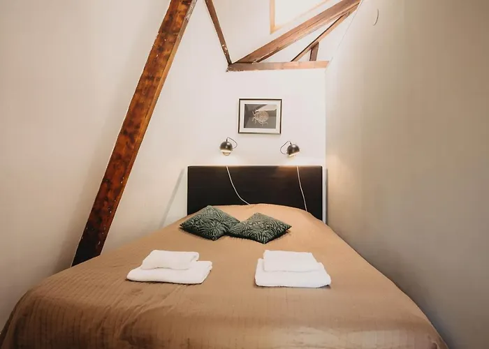 Follow Your Heart In 3* Amsterdam